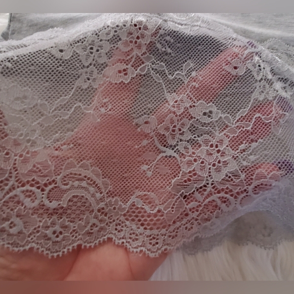 White House Black Market Heathered Gray Spaghetti Strap Lace Trim Cami Size S - Picture 6 of 9